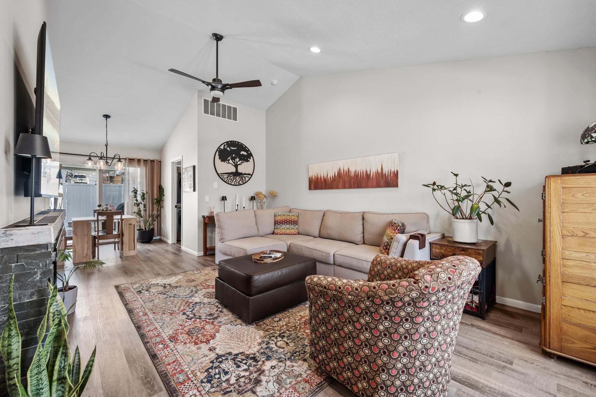 1024 Fox Run Road Waconia, MN 55387 - Photo 5 of 45