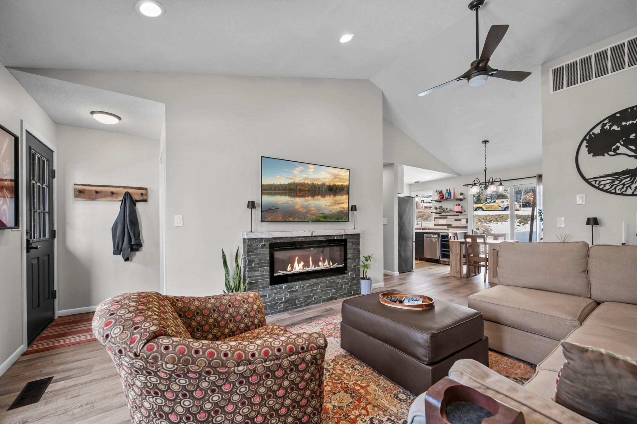 1024 Fox Run Road Waconia, MN 55387 - Photo 7 of 45