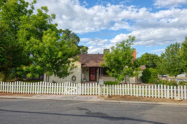 $495,000 | 601 North 4th Street, Patterson, CA 95363