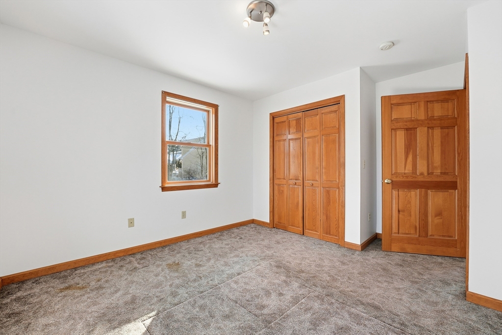 257 Boston Road Palmer, MA 01069 - Photo 33 of 41