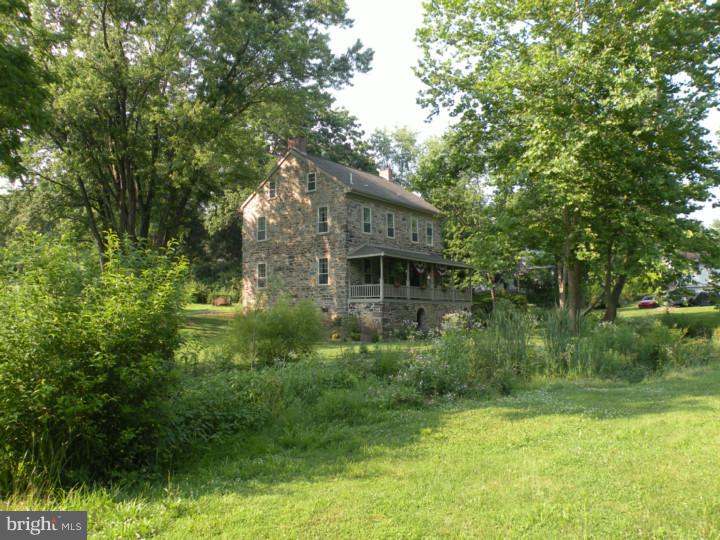 3 Clayborne Road Reading, PA 19606 - Photo 3 of 22 Exterior Side