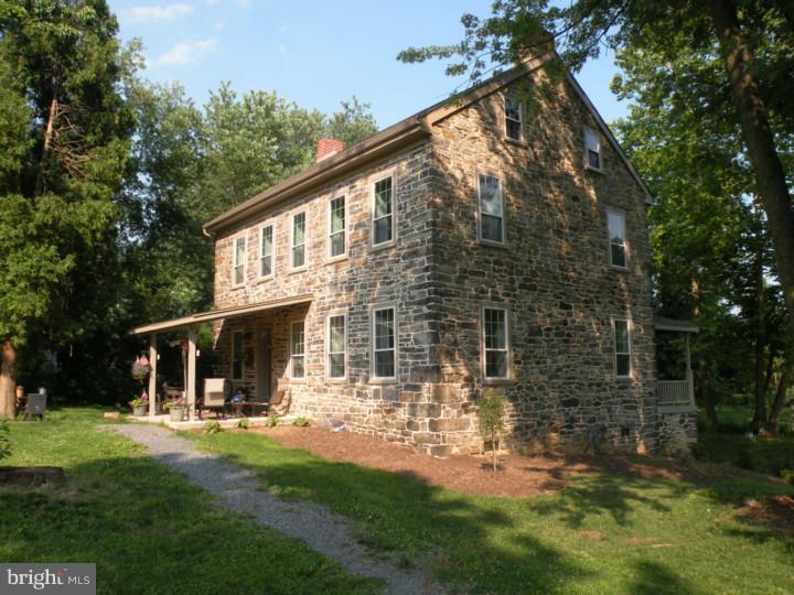 3 Clayborne Road Reading, PA 19606 - Photo 6 of 22 Exterior Back