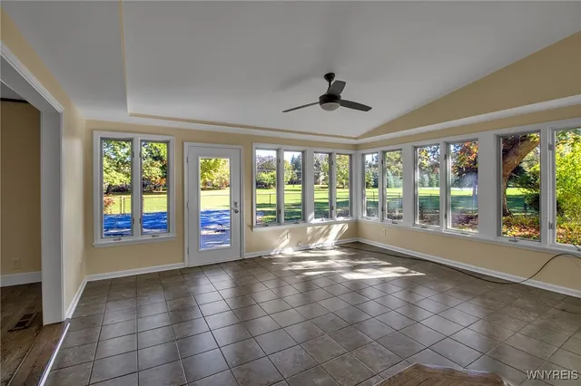 $749,900 | 15 Briarhill Road, Amherst, NY 14221