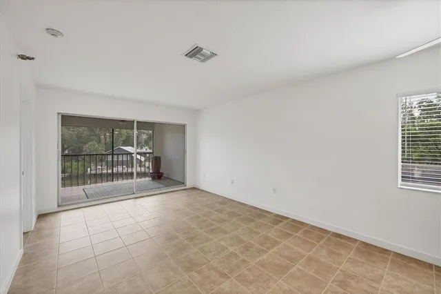 a view of a big room with closet and cabinet