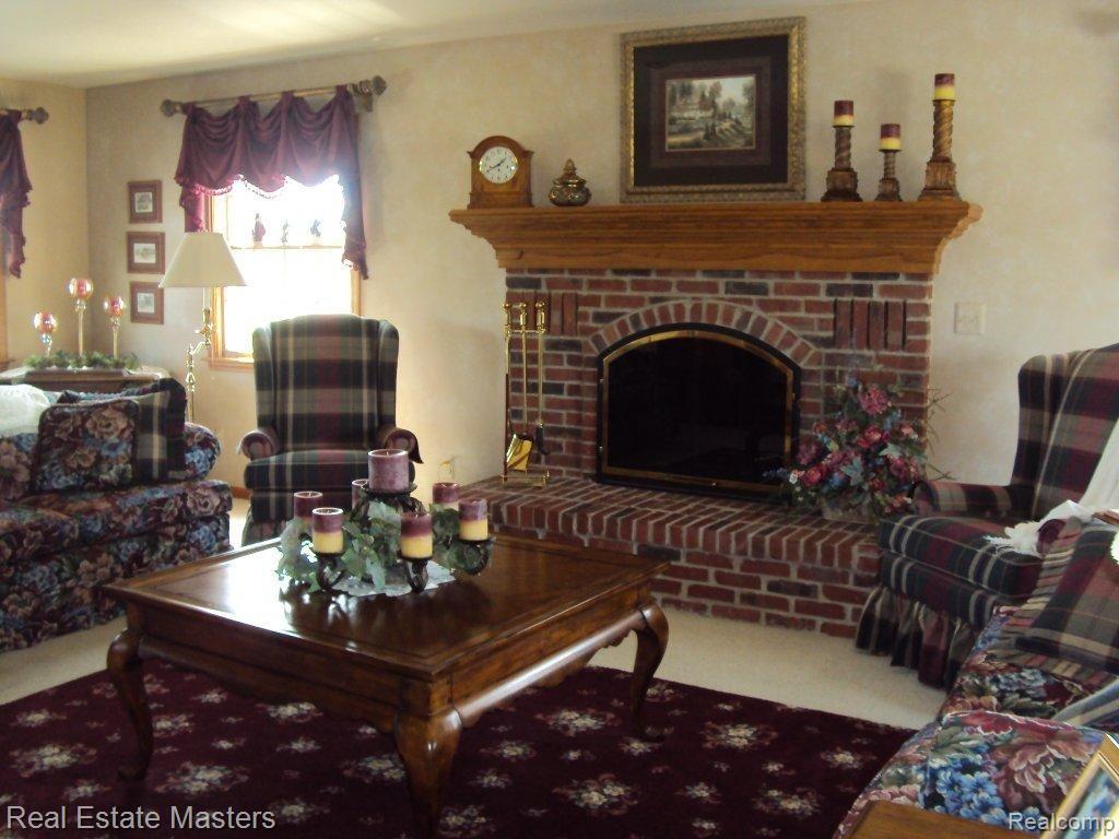 895 North Summers Road Imlay City, MI 48444 - Photo 15 of 25 GREAT ROOM W/ NATURAL FIREPLACE