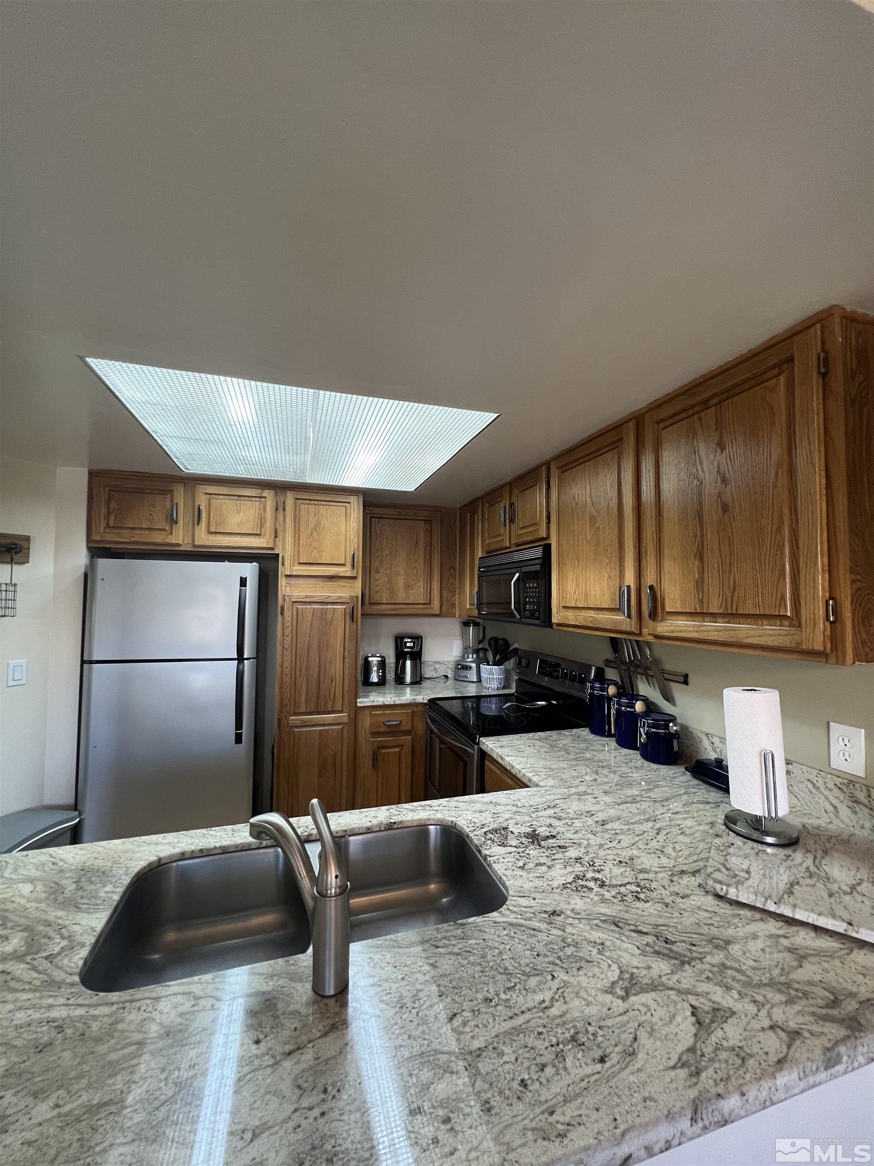 2875 Idlewild Drive, Unit 3 Reno, NV 89509 - Photo 9 of 24 Photo 9