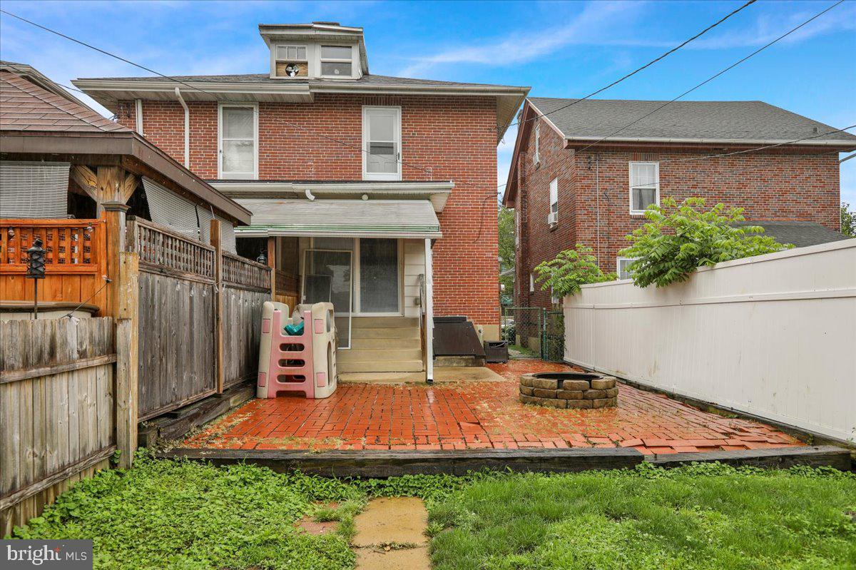 210 North Waverly Street Reading, PA 19607 - Photo 33 of 38 Gallery Image 33