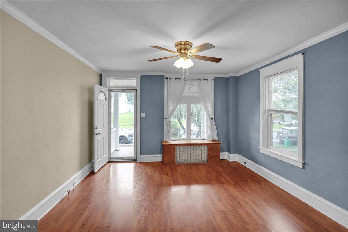 210 North Waverly Street Reading, PA 19607 - Photo 5 of 38 Gallery Image 5