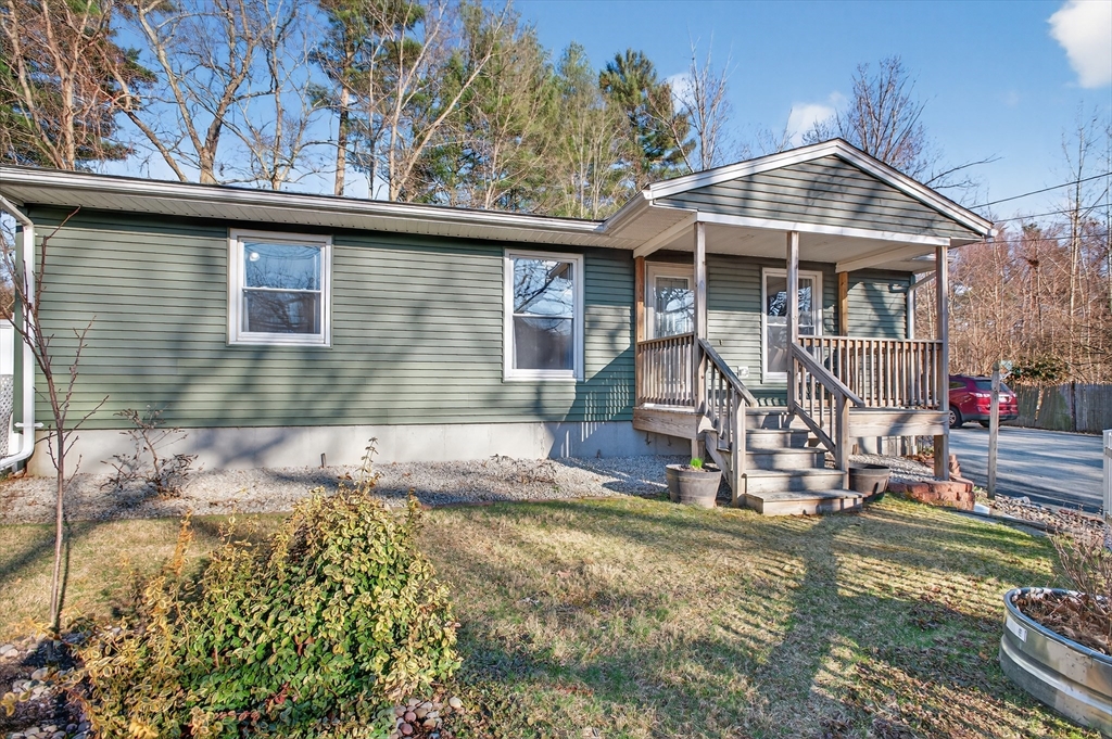 35 Dudley Road Oxford, MA 01540 - Photo 1 of 40