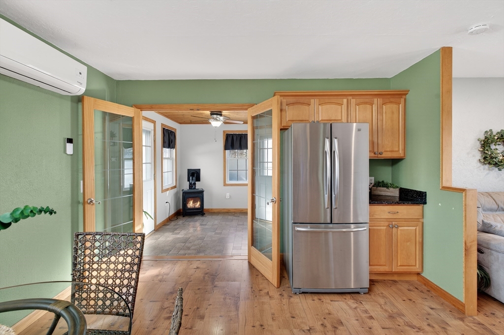 35 Dudley Road Oxford, MA 01540 - Photo 13 of 40