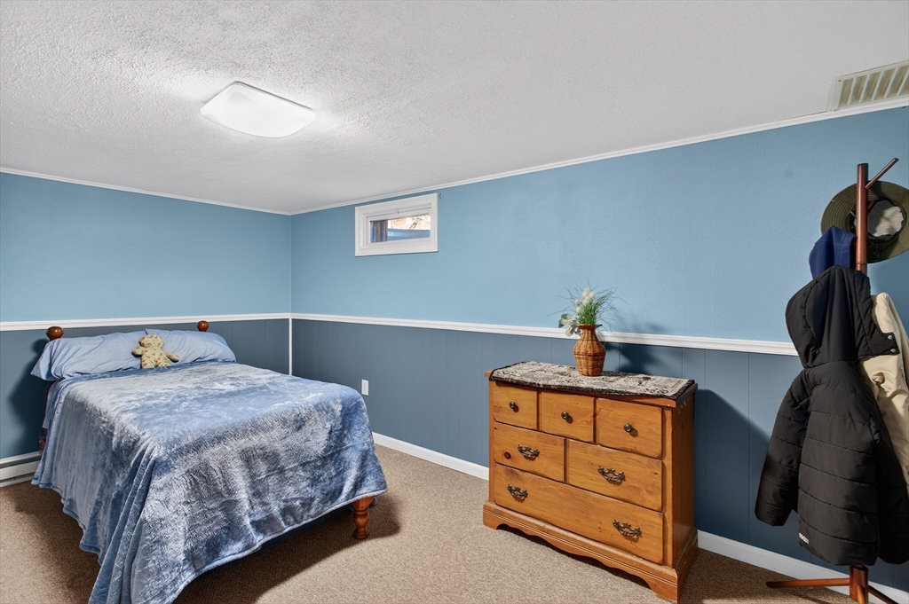 35 Dudley Road Oxford, MA 01540 - Photo 28 of 40