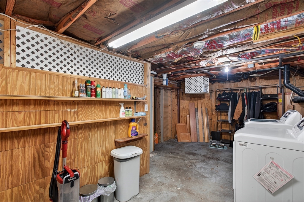 35 Dudley Road Oxford, MA 01540 - Photo 33 of 40