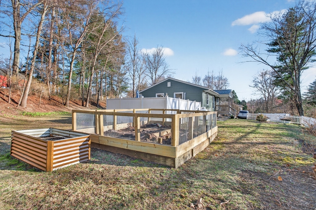 35 Dudley Road Oxford, MA 01540 - Photo 39 of 40