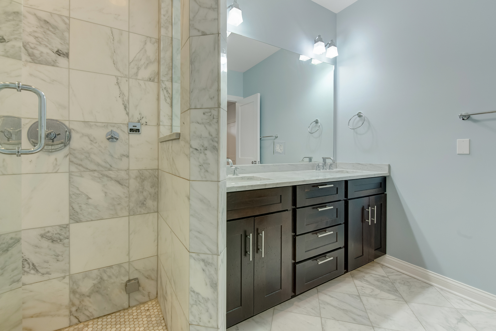 843 West Fletcher Street, Unit 2W Chicago, IL 60657 - Photo 13 of 23