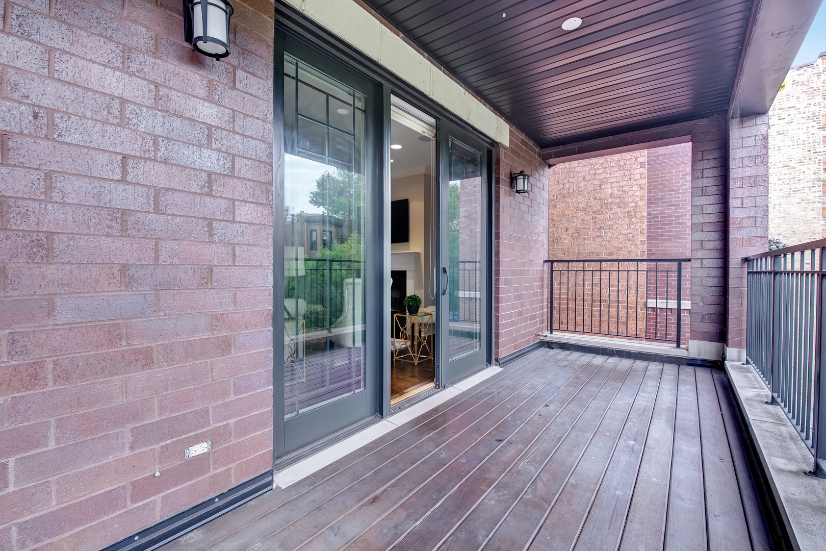 843 West Fletcher Street, Unit 2W Chicago, IL 60657 - Photo 17 of 23