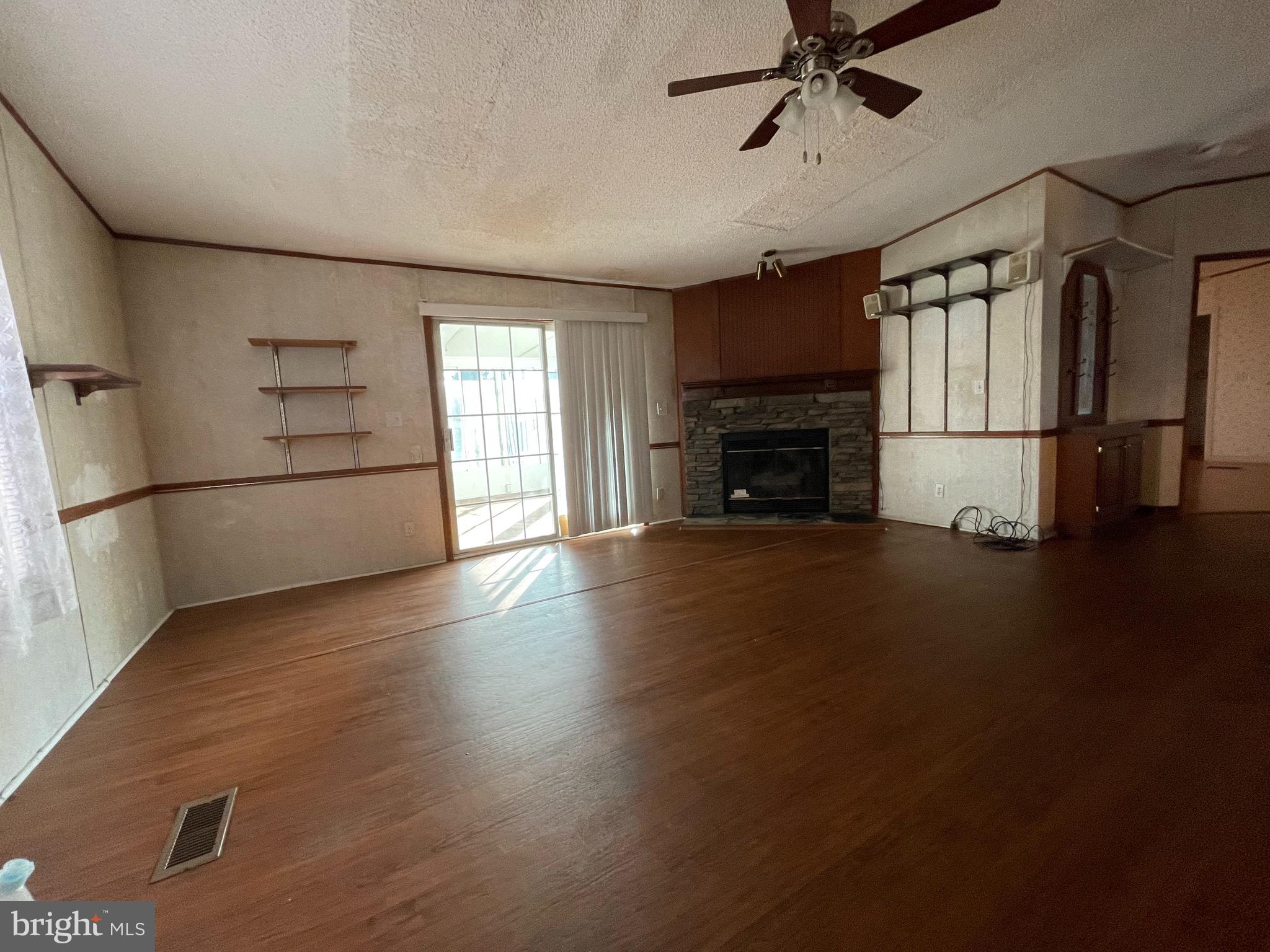 27837 Waller Road Salisbury, MD 21801 - Photo 4 of 35 Gallery Image 4