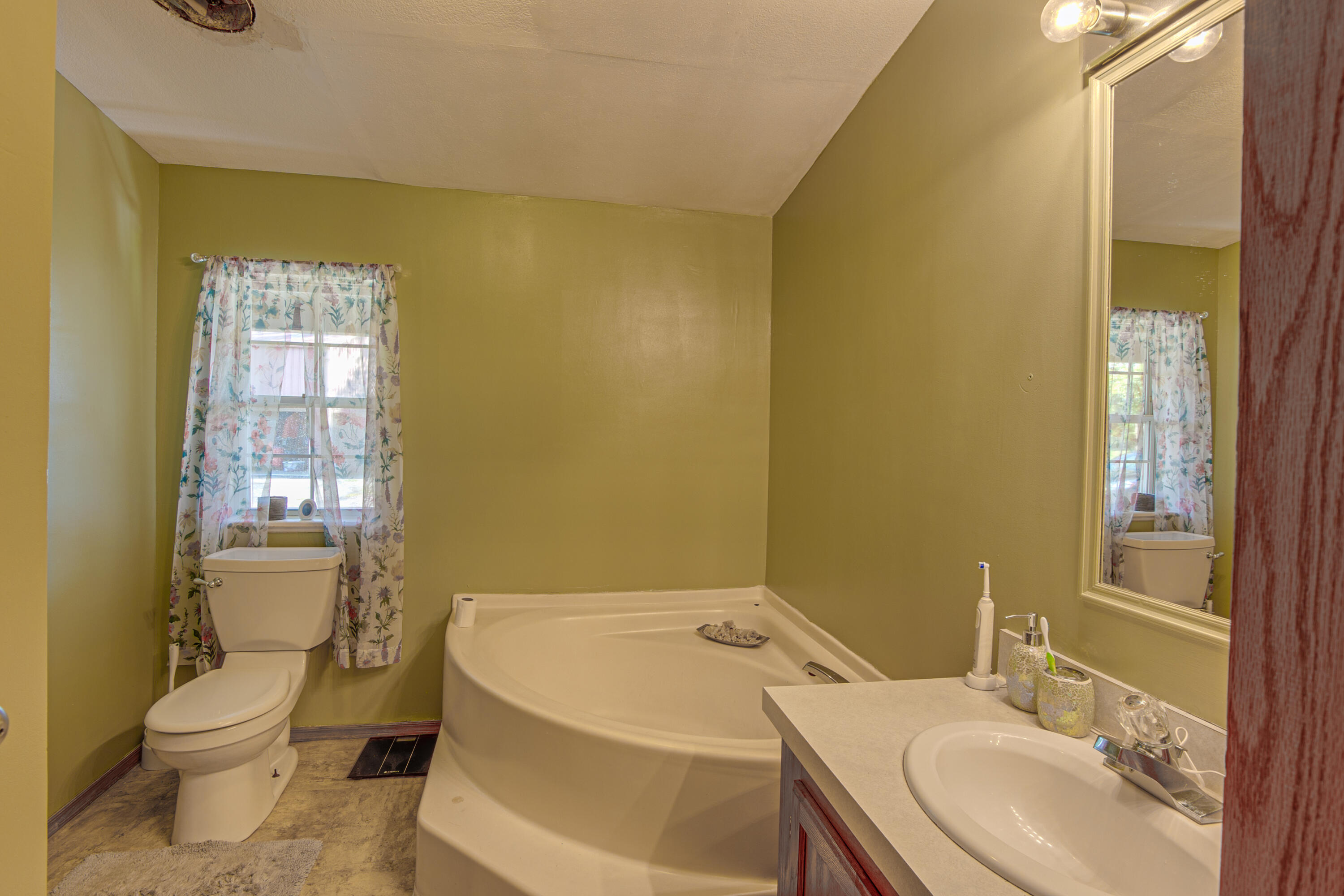 2750 South Tecumseh Road Springfield, OH 45502 - Photo 29 of 38 Gallery Image 29