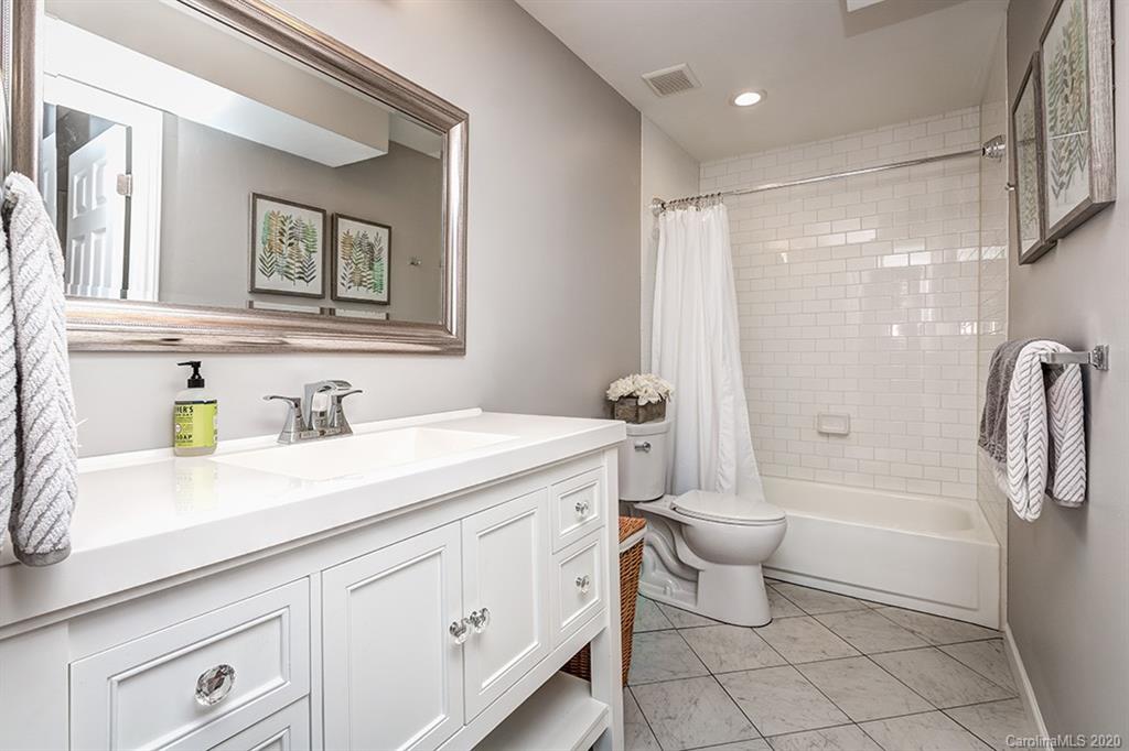 4936 Sardis Road, Unit C Charlotte, NC 28270 - Photo 11 of 30