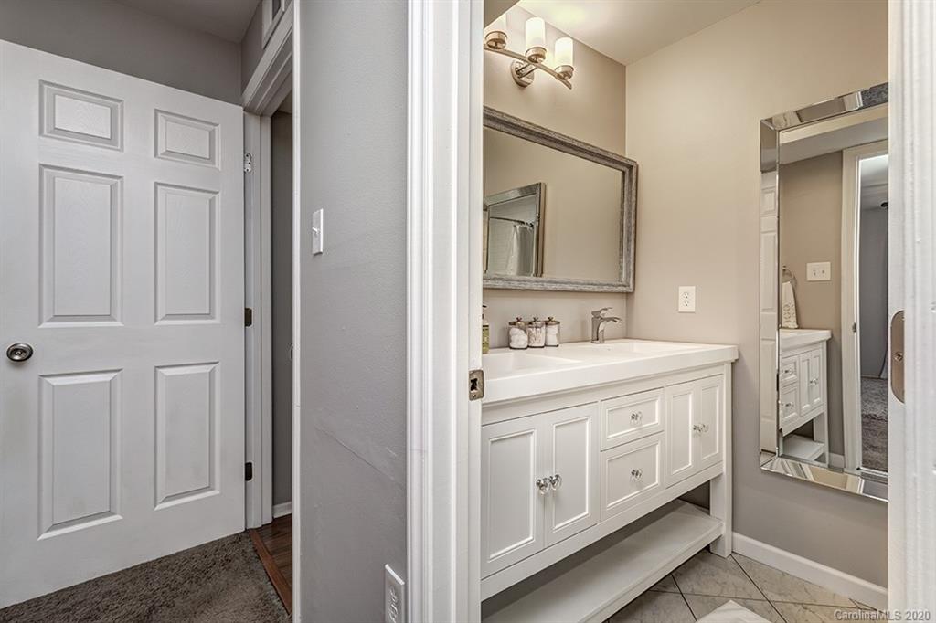 4936 Sardis Road, Unit C Charlotte, NC 28270 - Photo 17 of 30