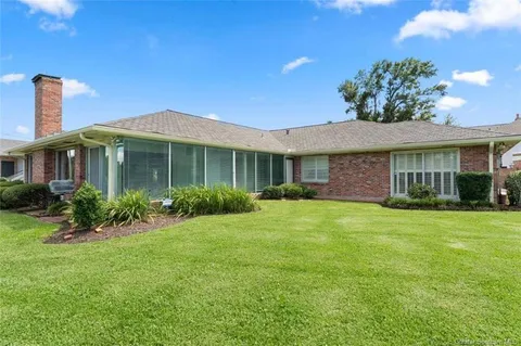 $400,000 | 200 Griffith Street, Lake Charles, LA 70601