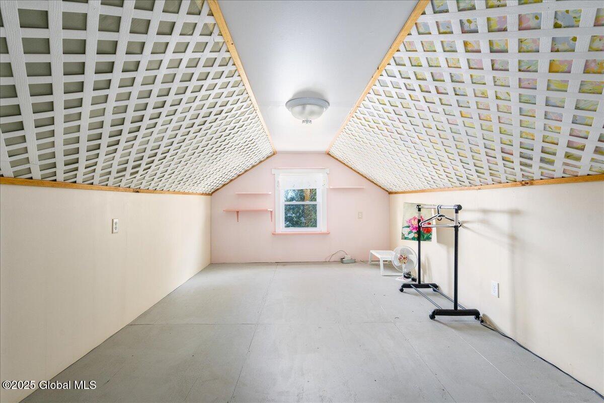 4 Centerview Drive Troy, NY 12180 - Photo 27 of 40 25-4 CENTERVIEW-18