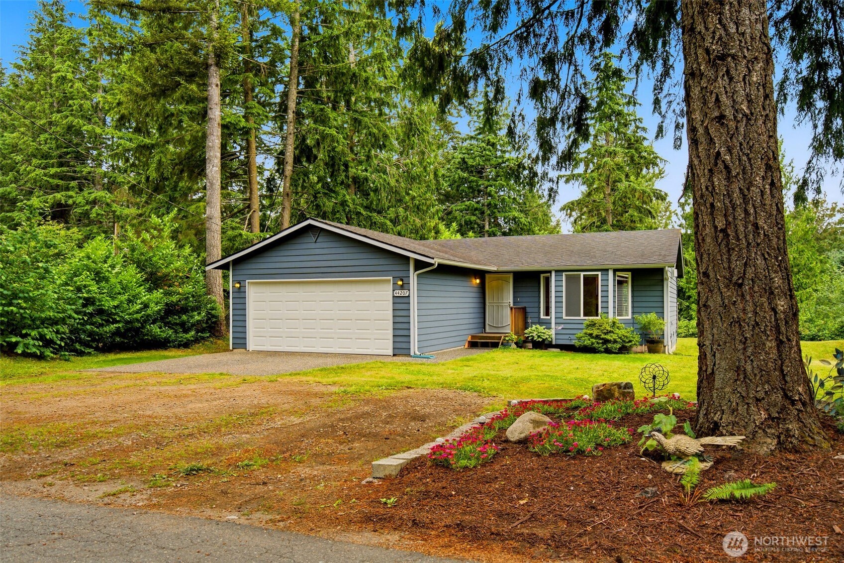 44207 Pine Road Gold Bar, WA 98251 - Photo 3 of 36