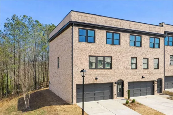 $559,999 | 3302 Monarch Avenue, Duluth, GA 30096