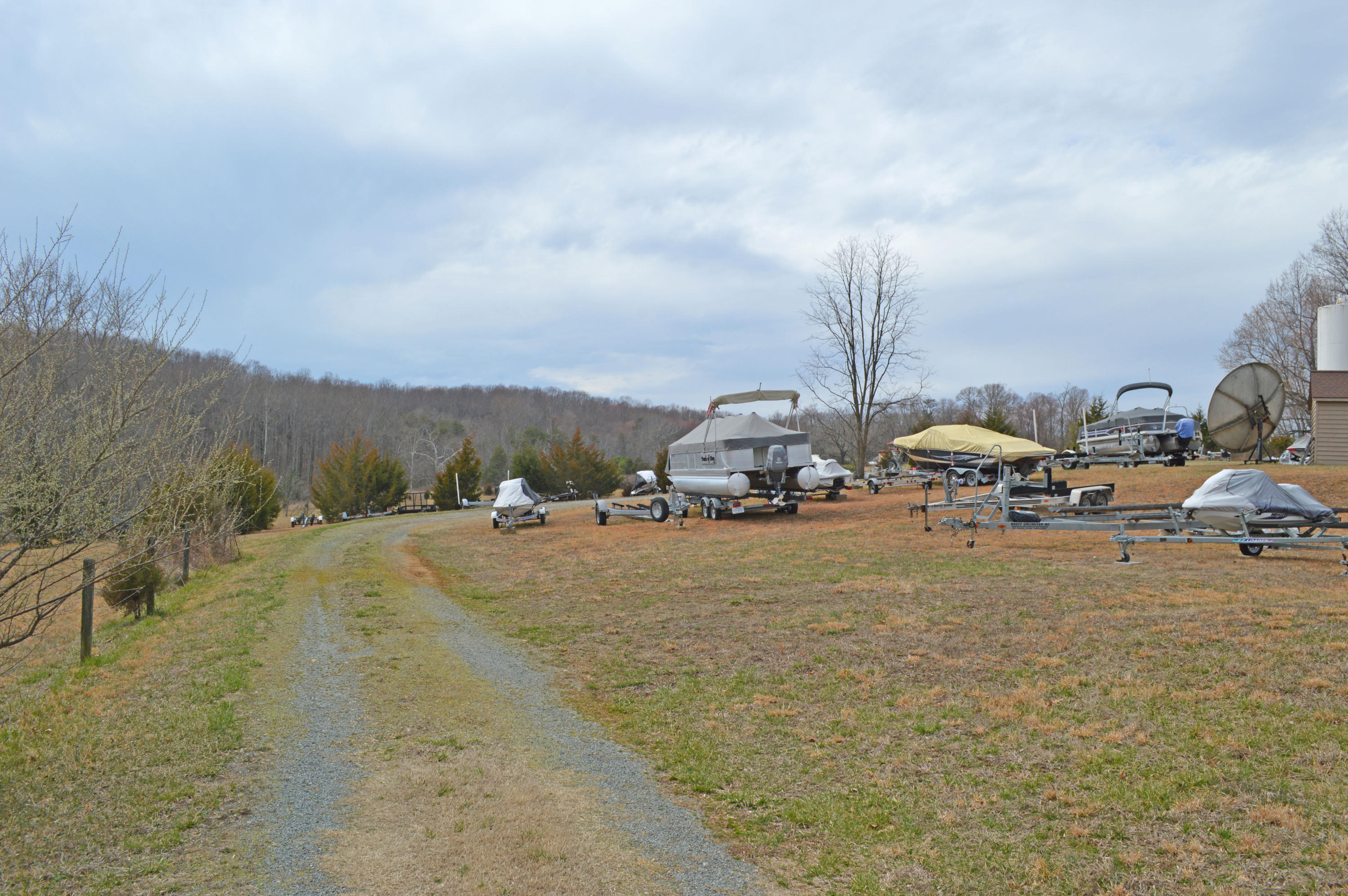 620 Monte Vista Road, Unit 606 Union Hall, VA 24176 - Photo 38 of 39 a view of outdoor space with city view