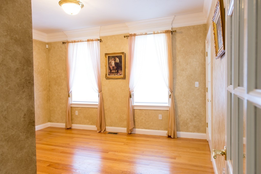 46 Douglas Road Sutton, MA 01590 - Photo 15 of 30