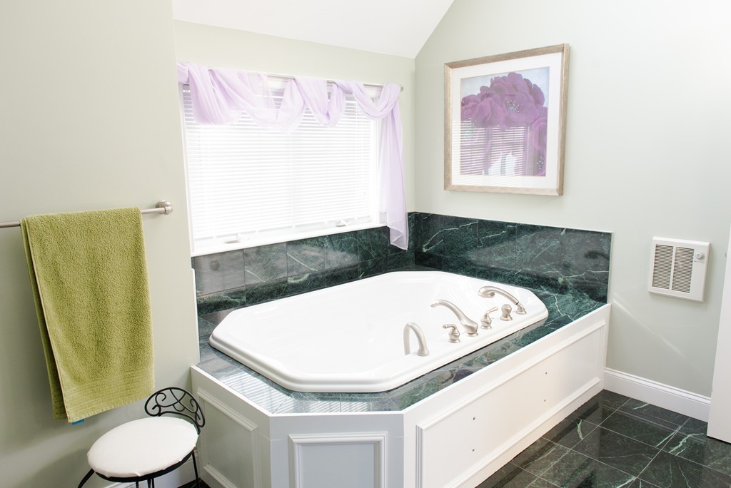 46 Douglas Road Sutton, MA 01590 - Photo 28 of 30