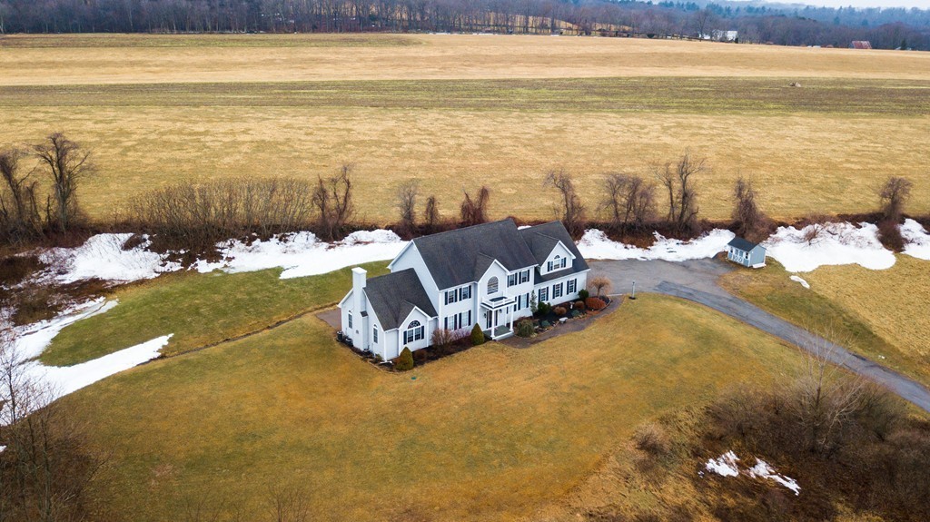 46 Douglas Road Sutton, MA 01590 - Photo 4 of 30