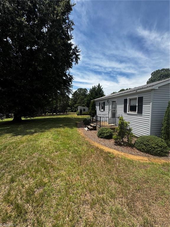 2167 Payne Road Lexington, NC 27295 - Photo 3 of 14