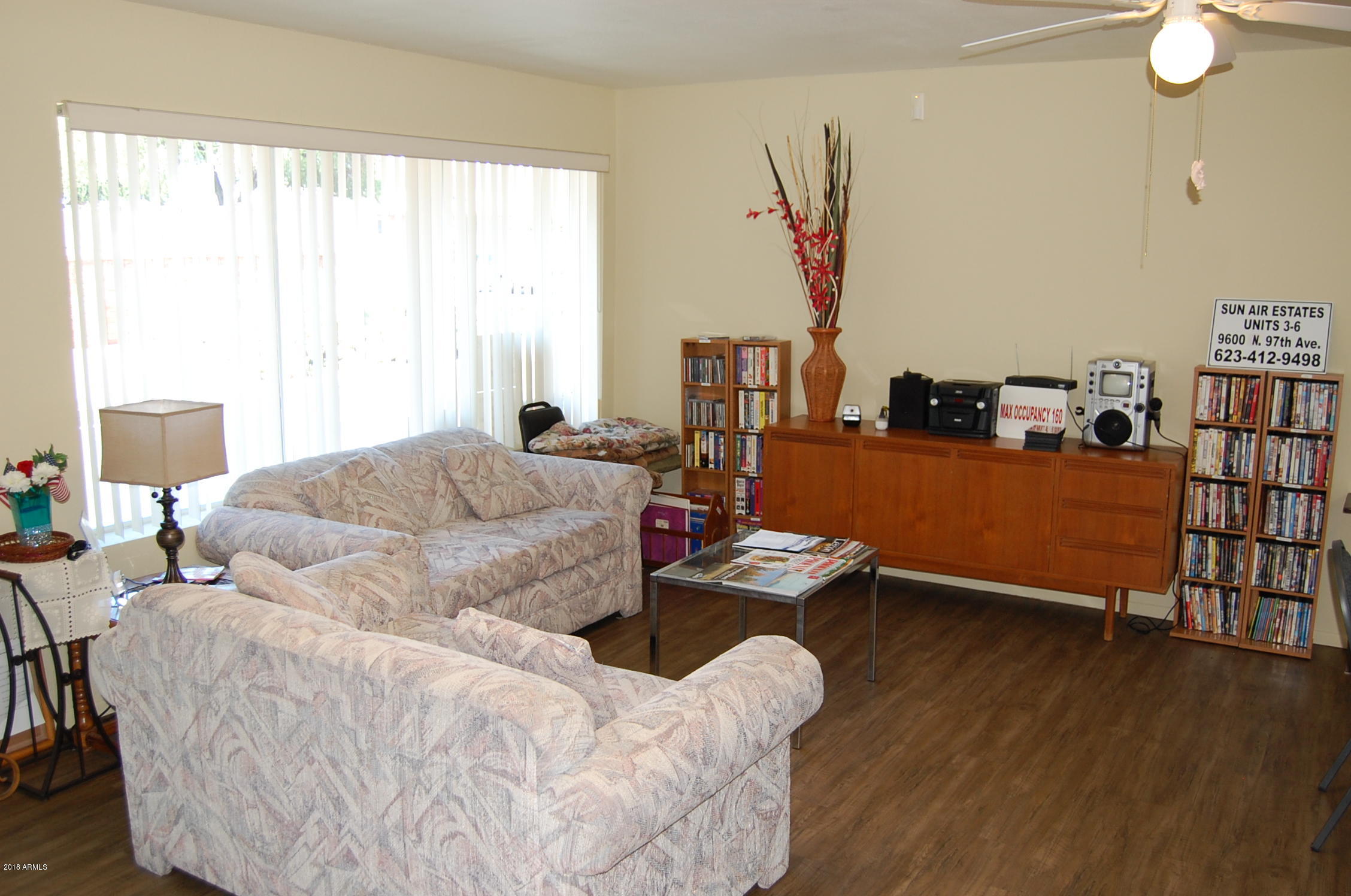 9616 West Mountain View Road, Unit B Peoria, AZ 85345 - Photo 16 of 18 Community Lounge Area