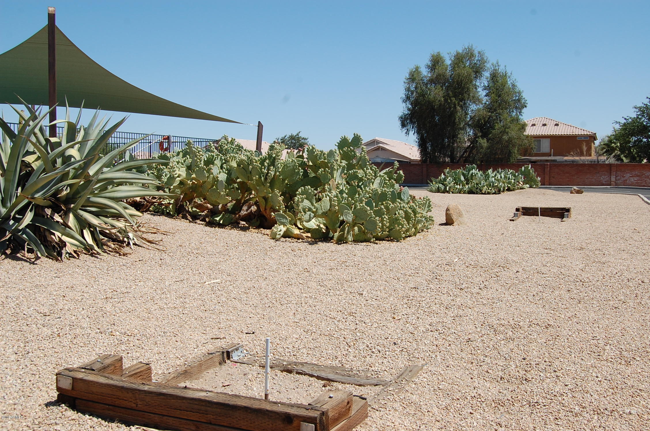 9616 West Mountain View Road, Unit B Peoria, AZ 85345 - Photo 18 of 18 Horseshoes anyone?