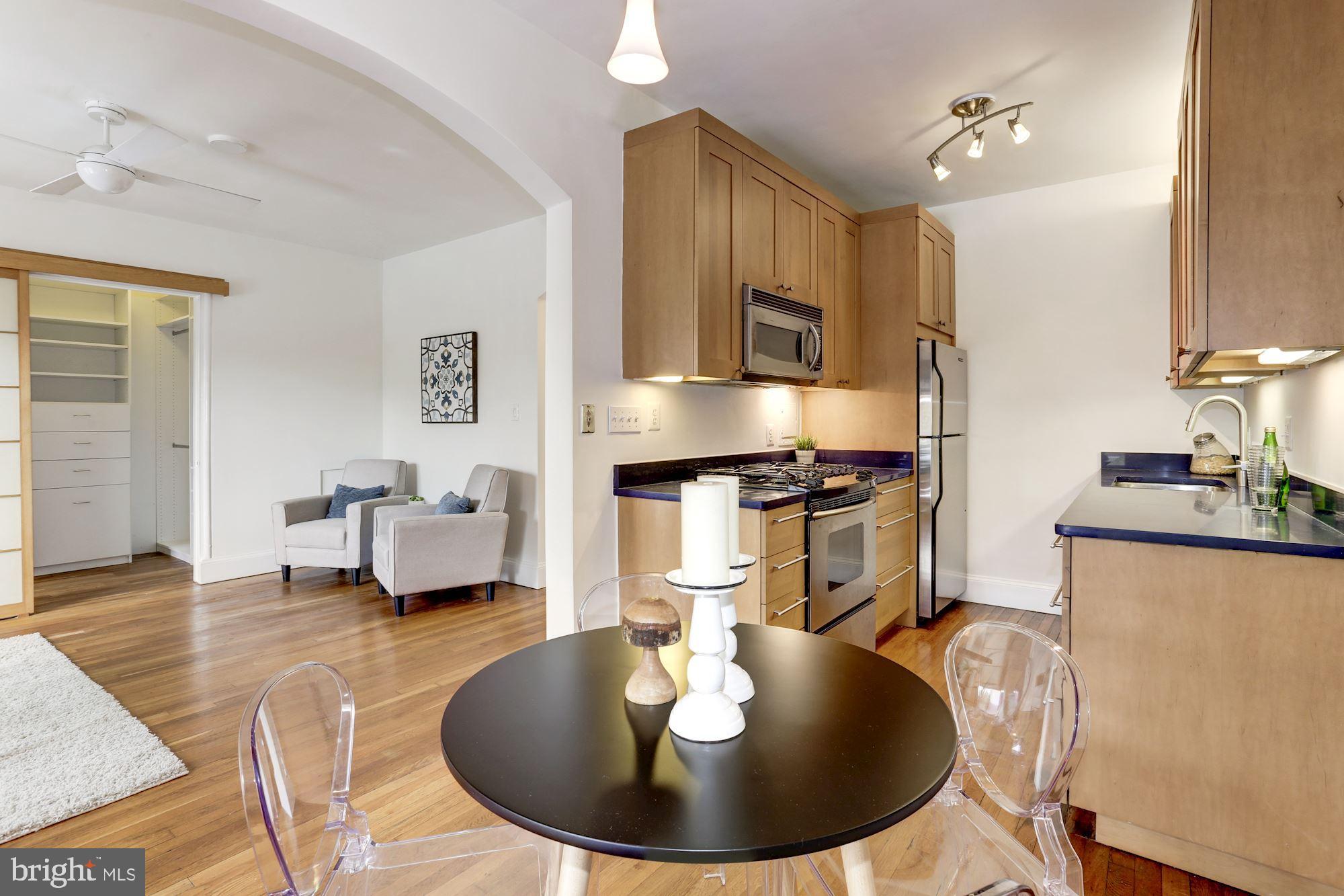 2032 Belmont Road Northwest, Unit 623 Washington, DC 20009 - Photo 19 of 39
