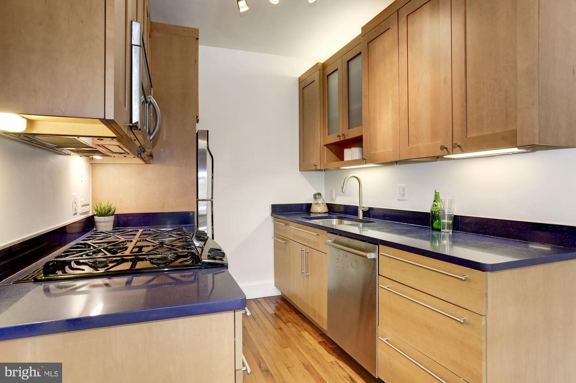 2032 Belmont Road Northwest, Unit 623 Washington, DC 20009 - Photo 25 of 39