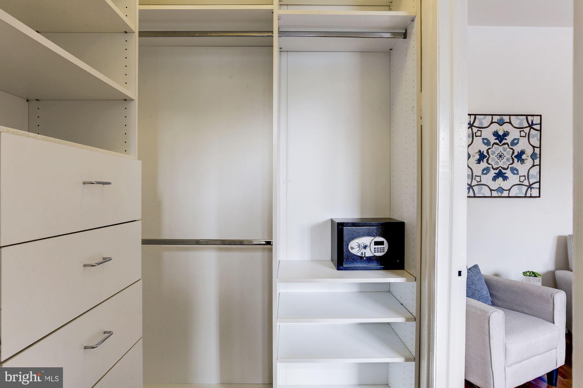 2032 Belmont Road Northwest, Unit 623 Washington, DC 20009 - Photo 31 of 39