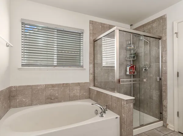 $419,900 | 1802 Oxford Way, Joliet, IL 60431