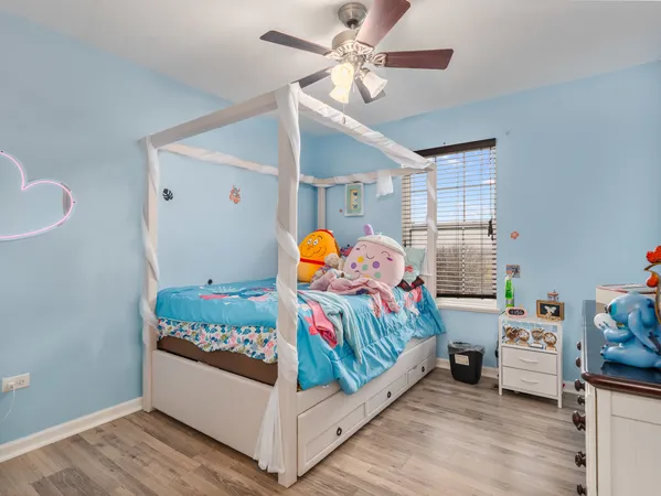 $419,900 | 1802 Oxford Way, Joliet, IL 60431