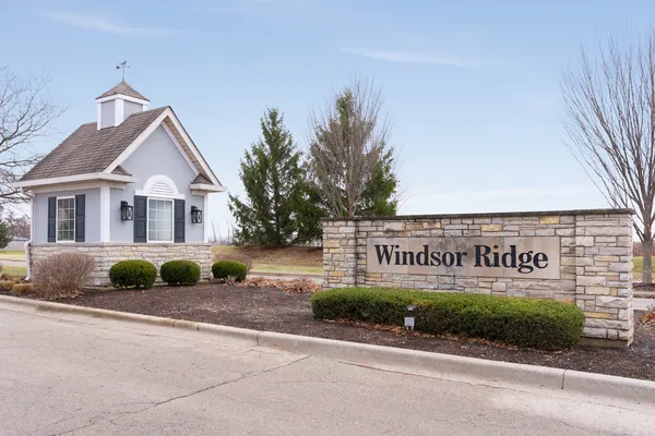 $419,900 | 1802 Oxford Way, Joliet, IL 60431