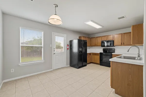 $1,950 | 711 Sugar Brook Drive, Temple, TX 76502
