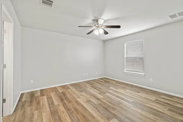$1,950 | 711 Sugar Brook Drive, Temple, TX 76502