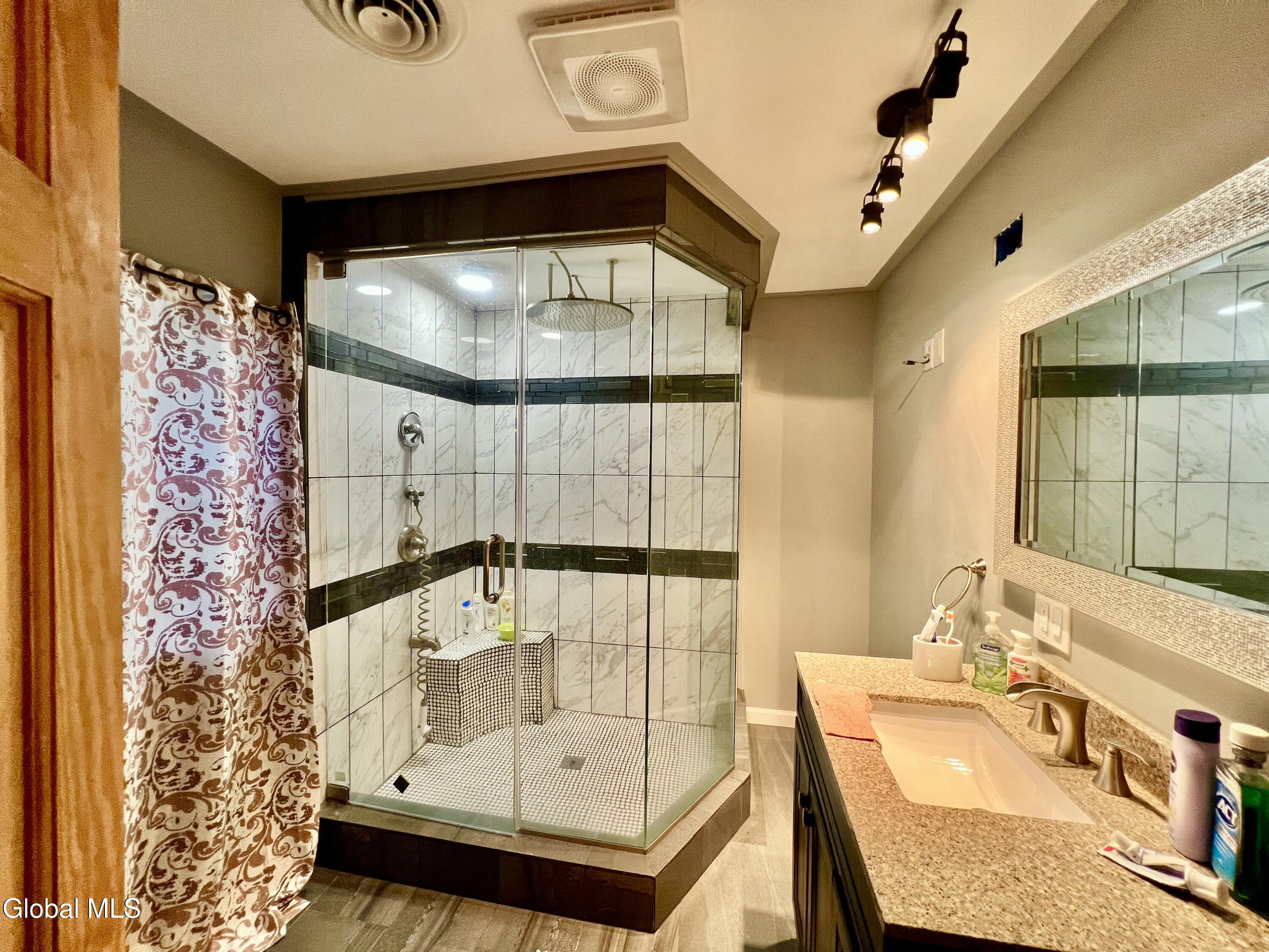 354 Olean Street Schenectady, NY 12306 - Photo 17 of 18 IMG_7542