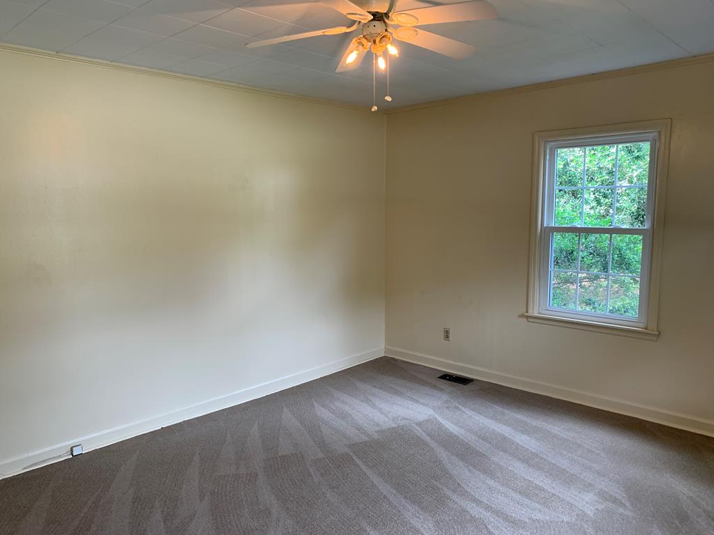 209 Sample Road Greenwood, SC 29649 - Photo 5 of 66 Gallery Image 5