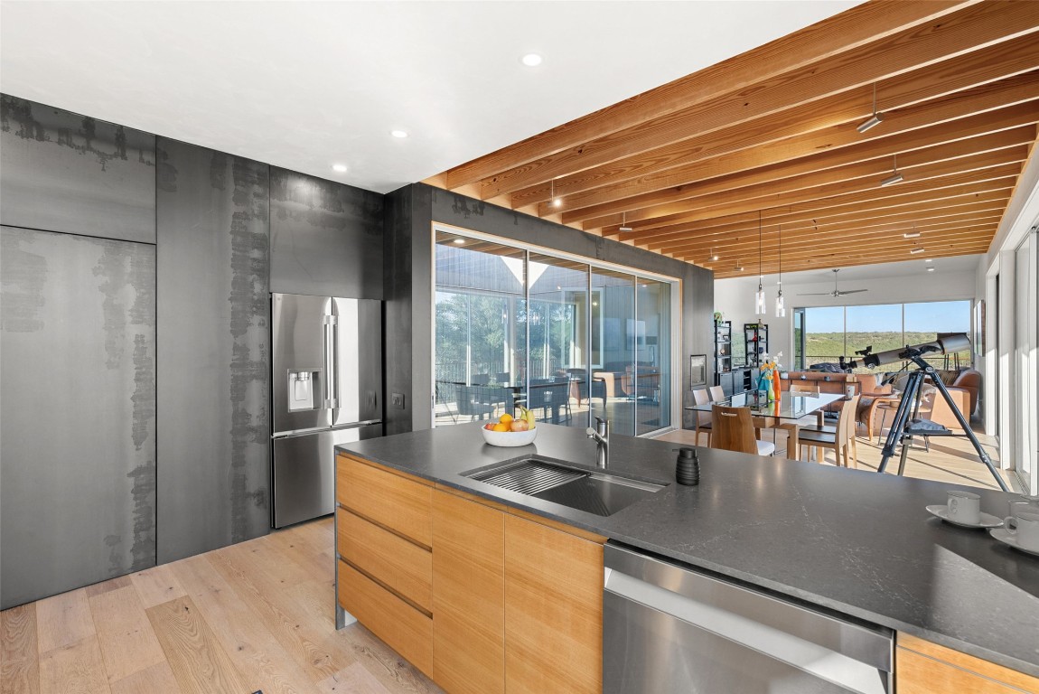 2037 Wolf Creek Ranch Road Burnet, TX 78611 - Photo 13 of 40