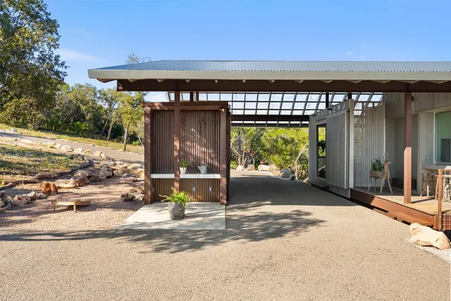 a view of a house with a outdoor space