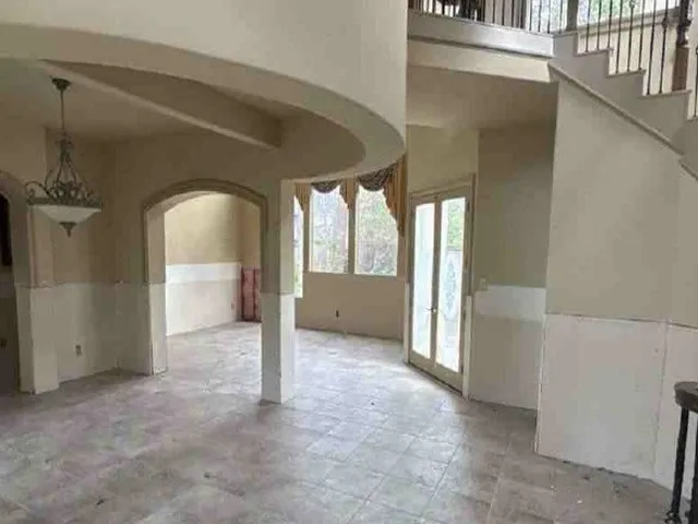 $318,000 | 46 Kingwood Greens Drive, Kingwood, TX 77339