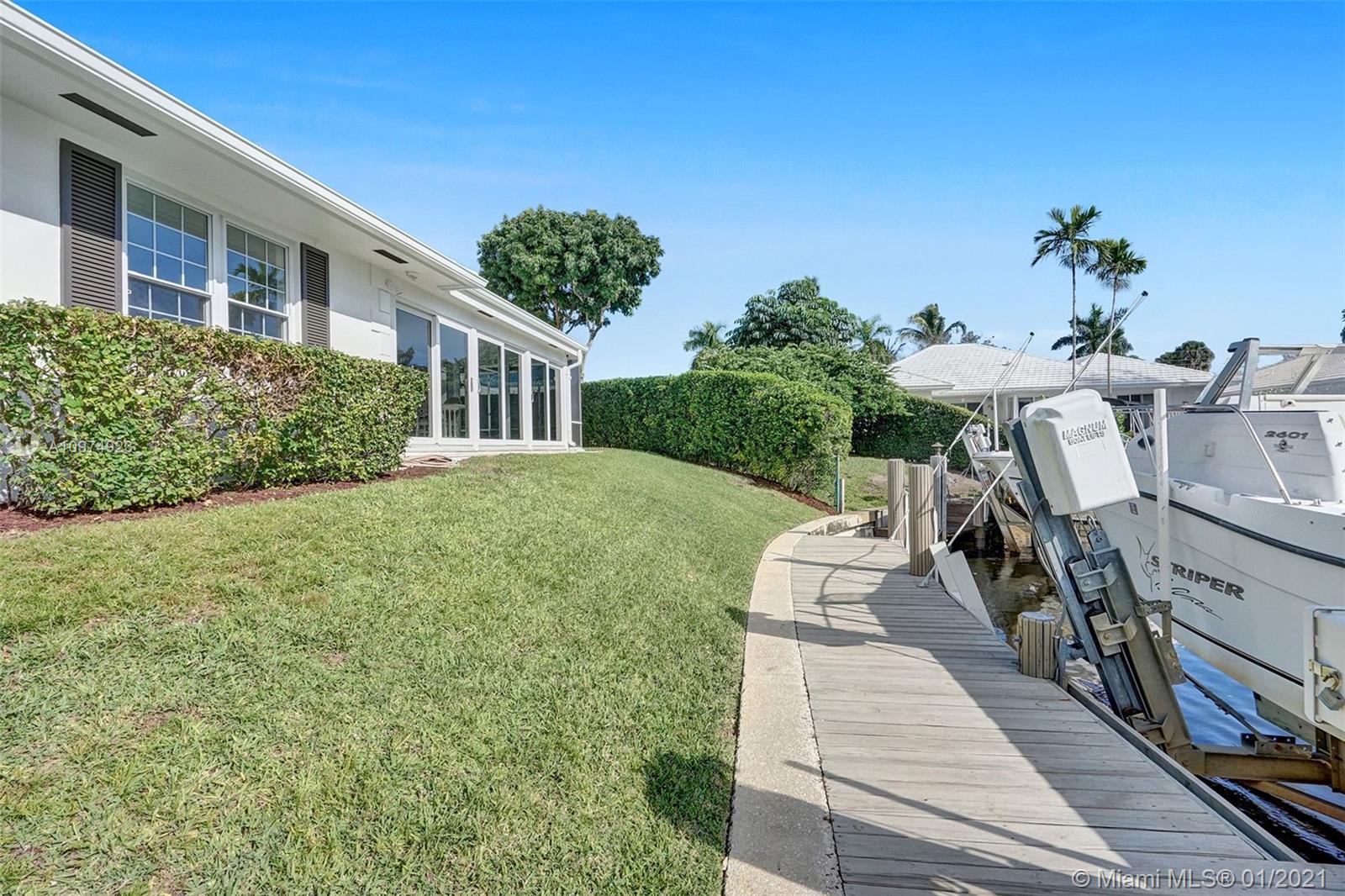708 Apple Tree Lane Boca Raton, FL 33486 - Photo 40 of 48