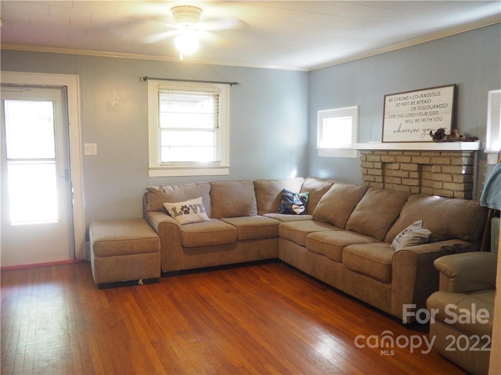 439 North Main Street Rutherfordton, NC 28139 - Photo 4 of 33 a living room with furniture and a window