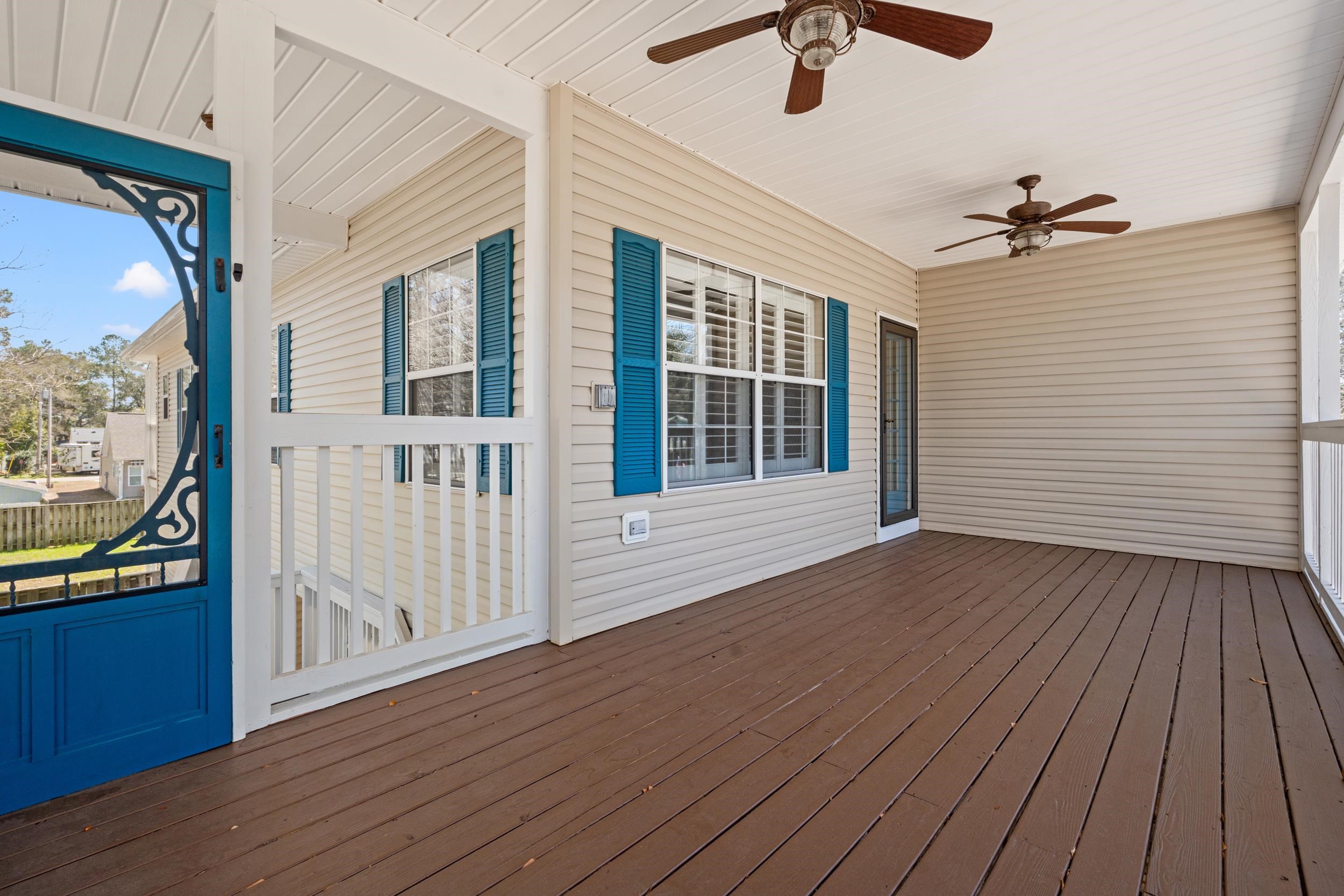 1019 Hickory Drive Surfside Beach, SC 29575 - Photo 5 of 46